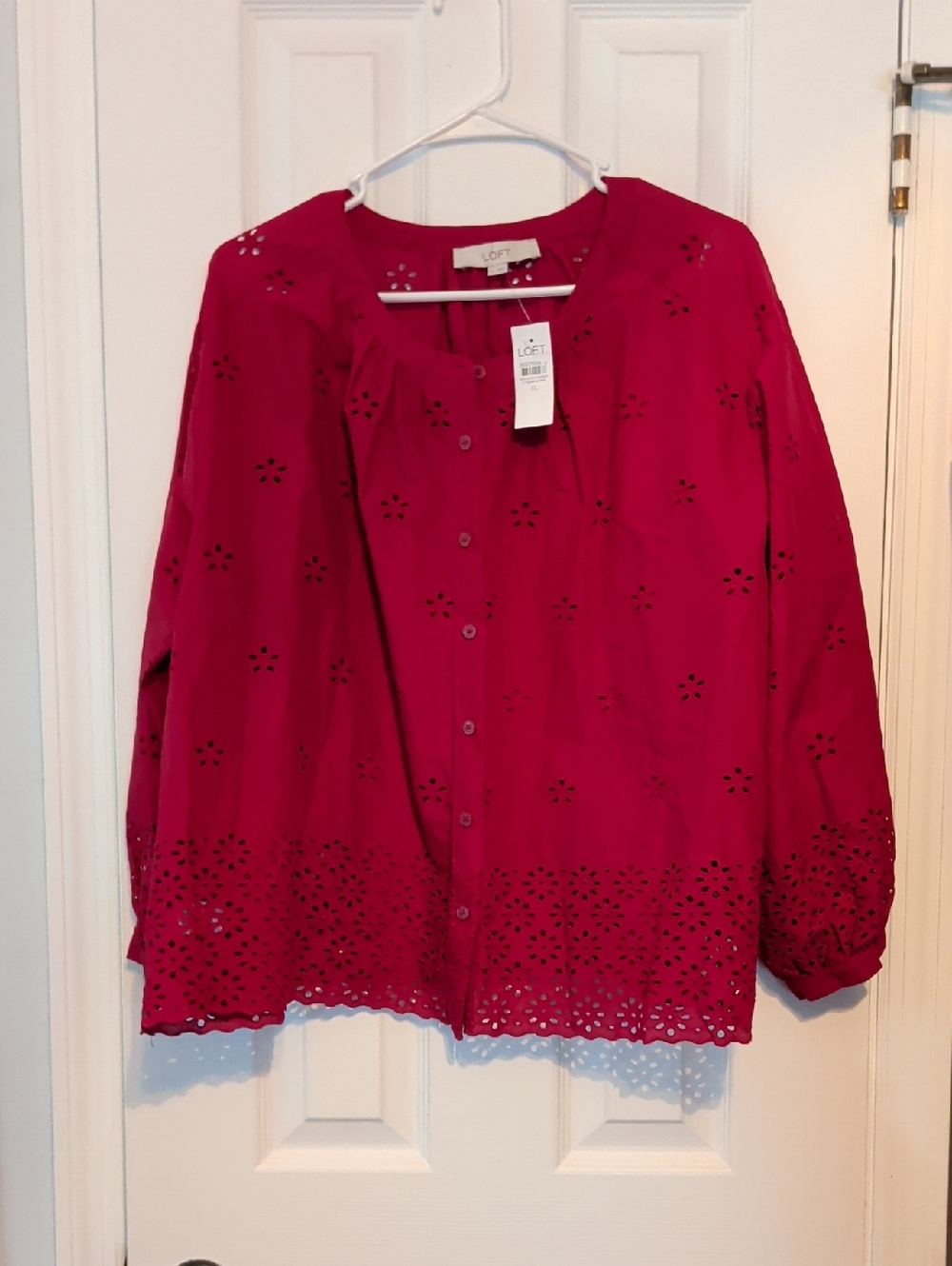 LOFT Burgundy Eyelet Button Front Blouse Sz XL